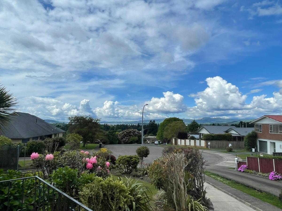 Springfield Bliss Villa Rotorua Exterior photo